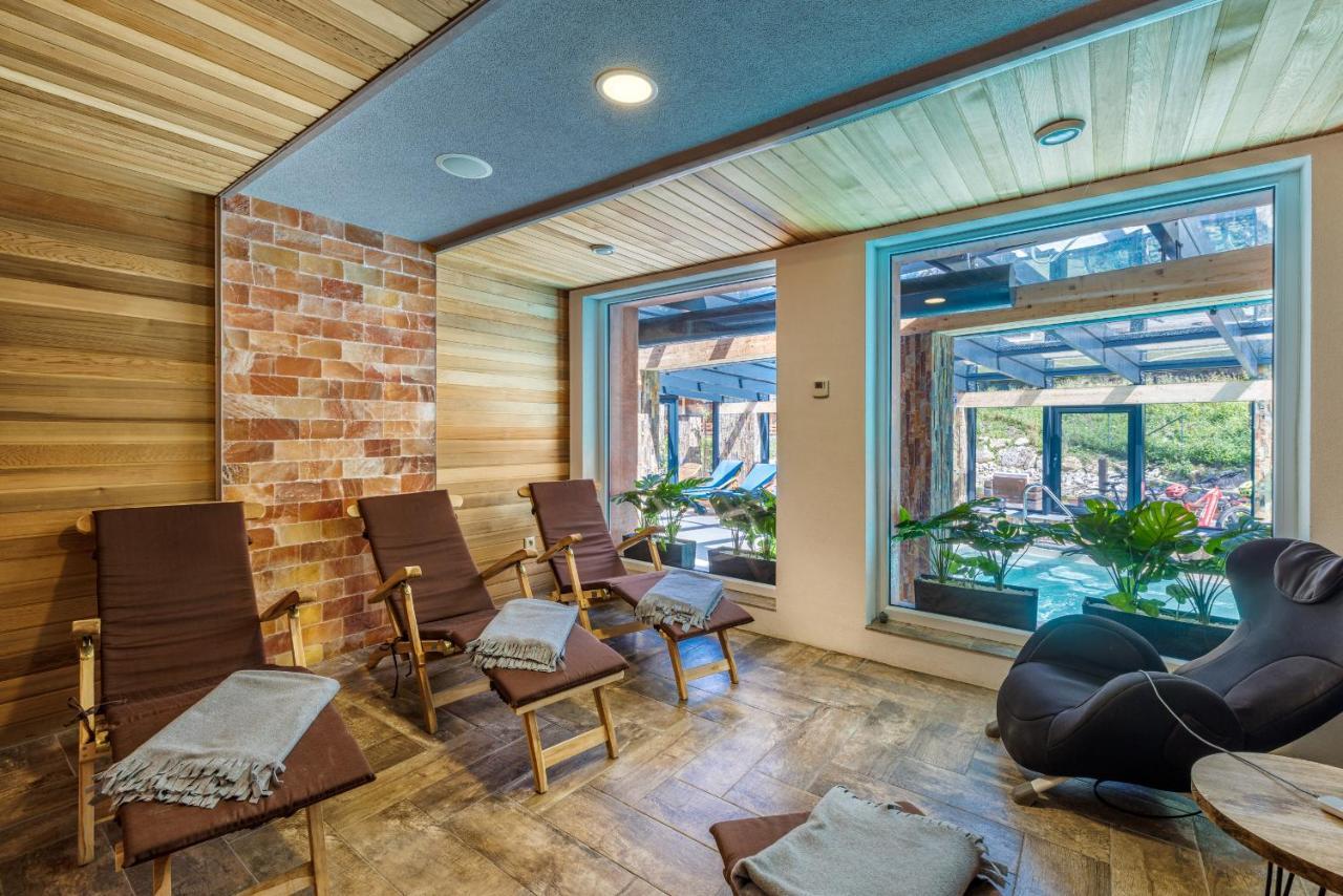 Lopusna Dolina Resort 스비트 외부 사진