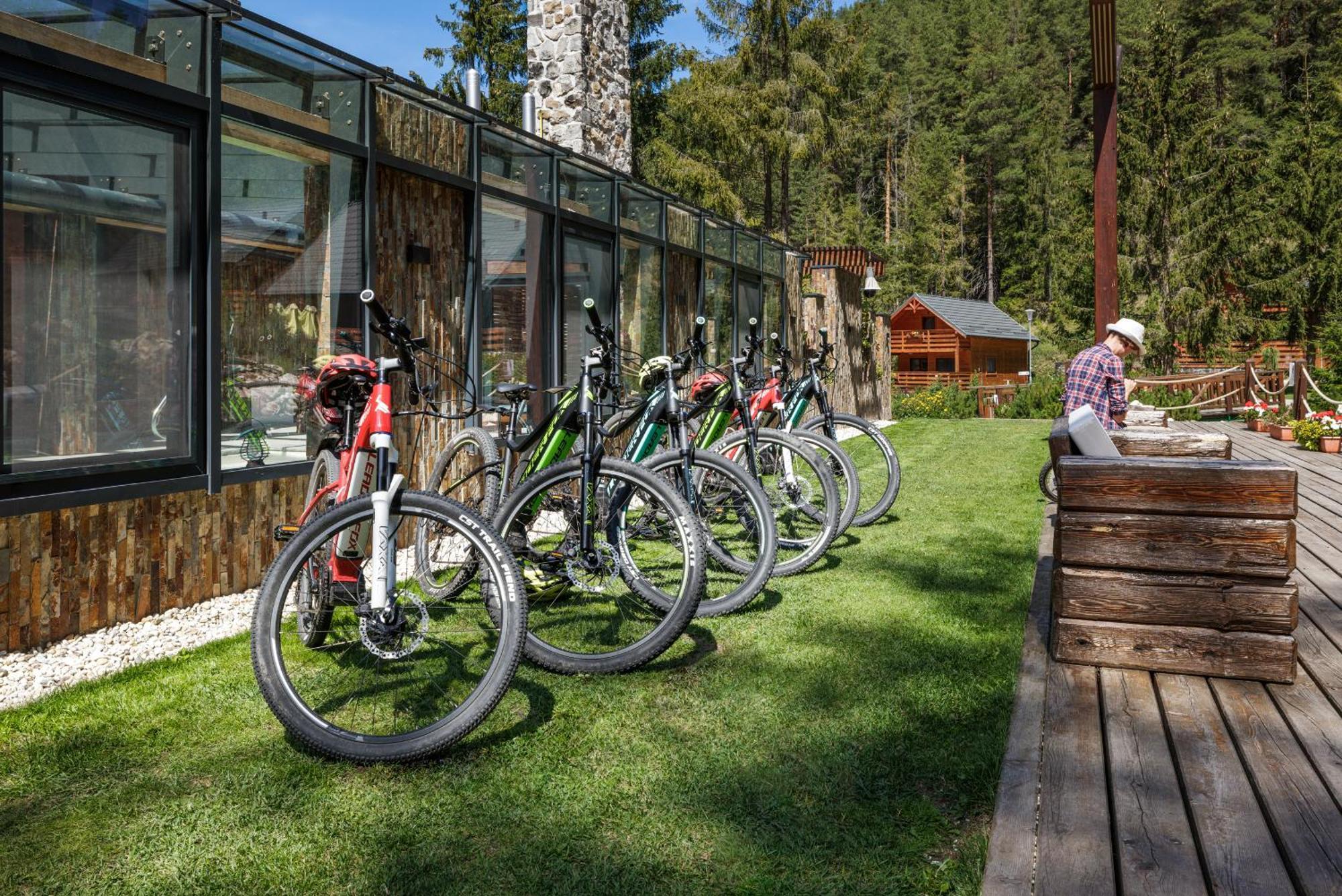 Lopusna Dolina Resort 스비트 외부 사진